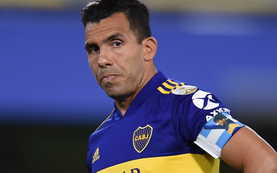 κάρλος-τέβες-αναλαμβάνει-τη-ροσάριο-σ-561920290