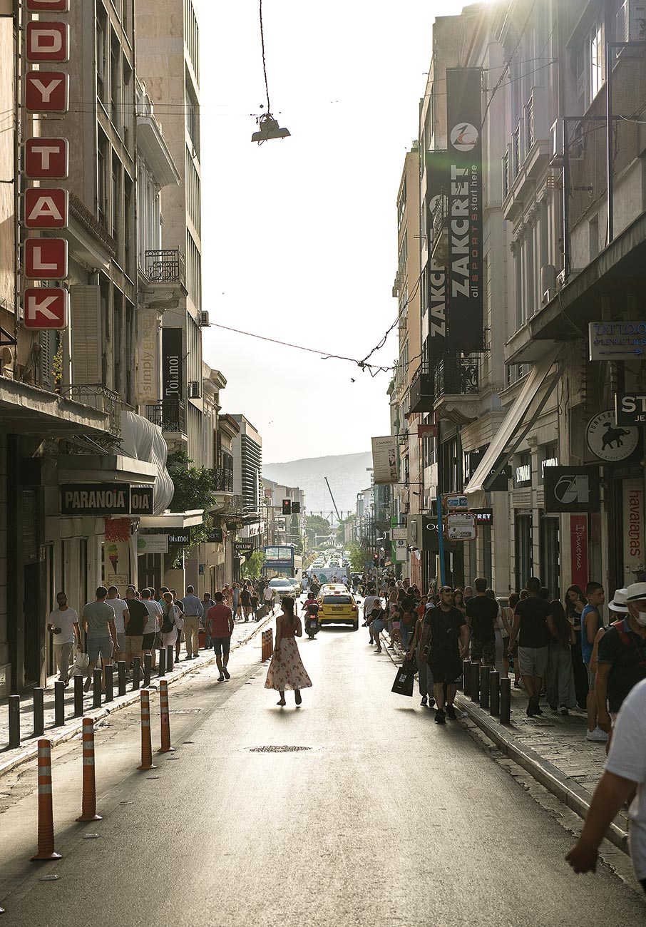 Τι συμβαίνει στο Εμπορικό Τρίγωνο της Αθήνας;-7