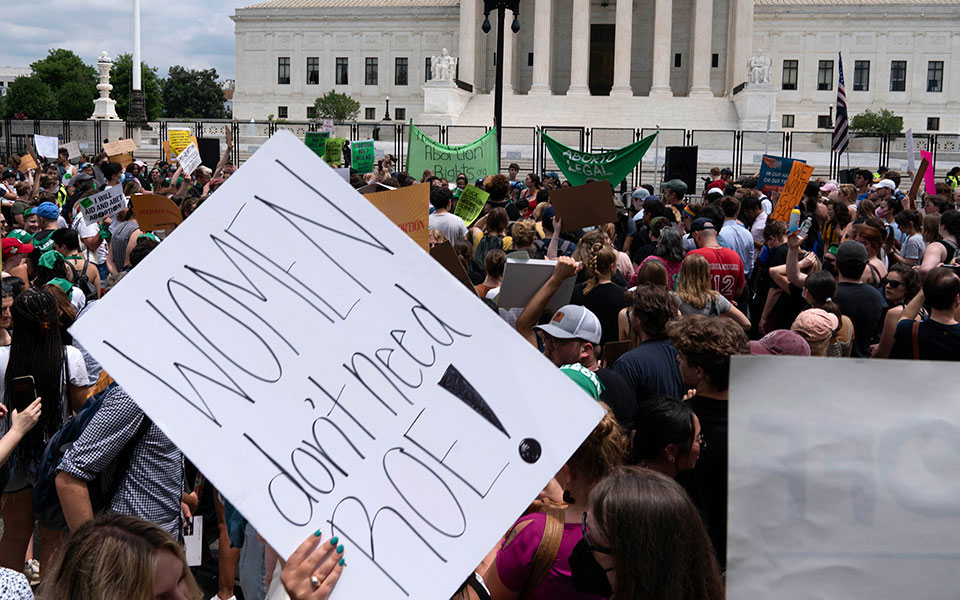 ηπα-στο-στόχαστρο-τώρα-τα-χάπια-άμβλωσ-561925978