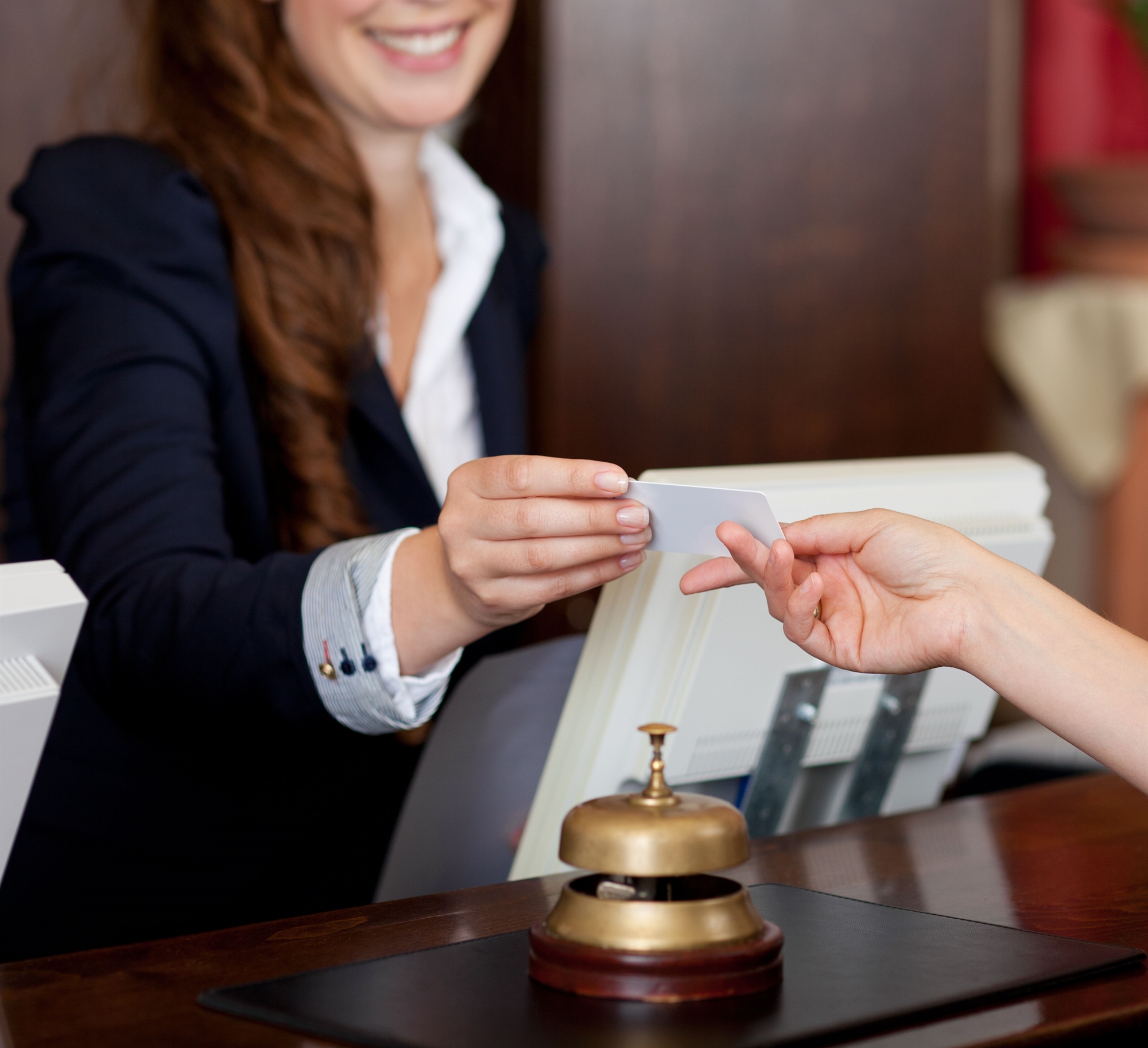 οι-ξενοδόχοι-ζητούν-προσλήψεις-δασκά-561901747