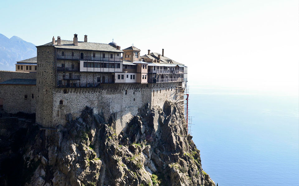 άγιο-όρος-νεκρός-ανασύρθηκε-ένας-52χρον-561923755