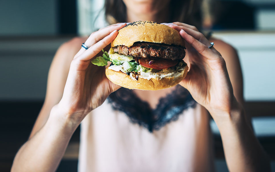 burgers-χωρίς-μαρούλι-και-kfc-χωρίς-κοτόπουλο-α-561898855