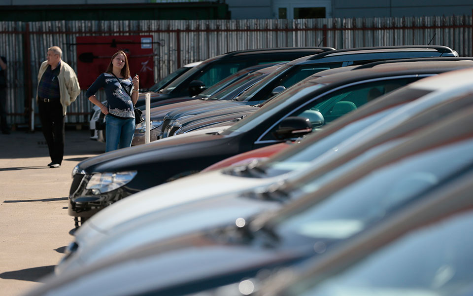 ρωσία-κυρώσεις-οι-πωλήσεις-αυτοκιν-561896971