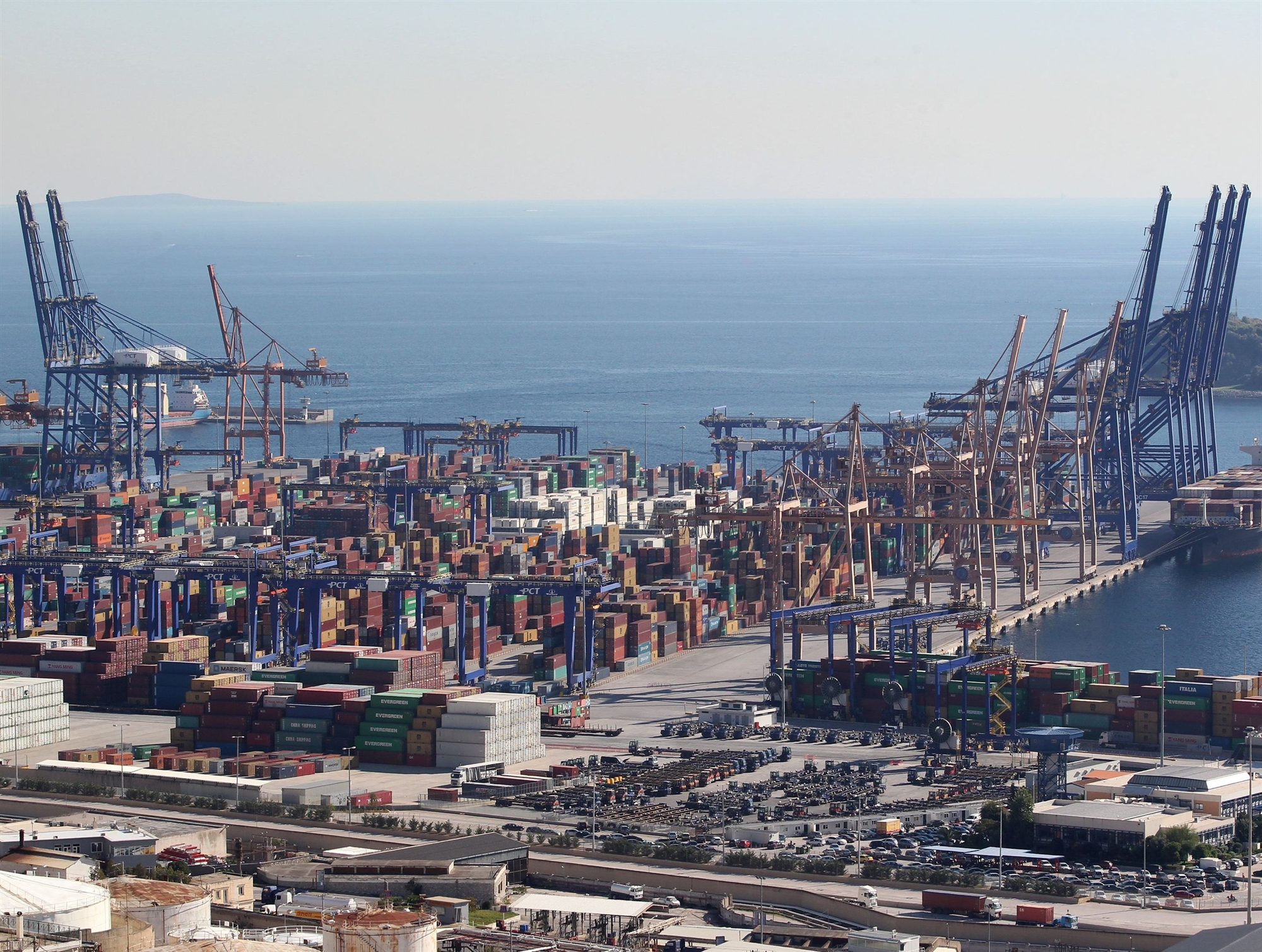 στόχος-η-ενίσχυση-εξαγωγών-από-το-37-στο-48-561893614