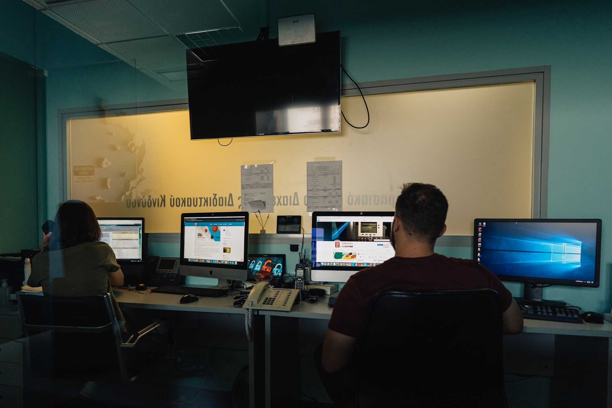 Πορνογραφία ανηλίκων: Αντιμέτωποι με μια Λερναία Υδρα-2