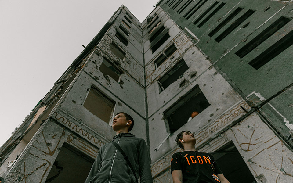 Ουκρανία: Αποφοίτηση μέσα στα απομεινάρια του πολέμου (φωτογραφίες)-12