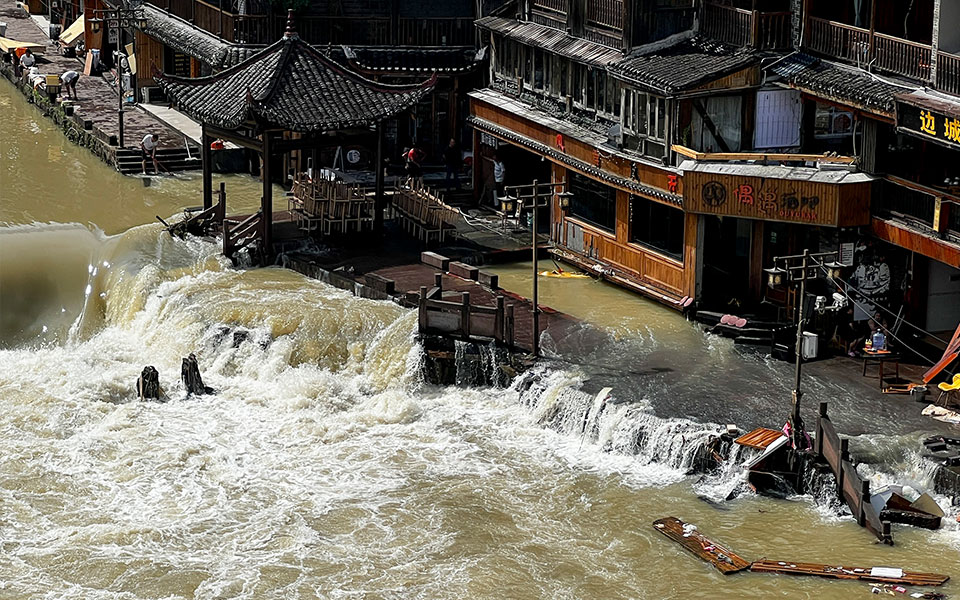 κίνα-δέκα-άνθρωποι-έχασαν-τη-ζωή-τους-ε-561902146