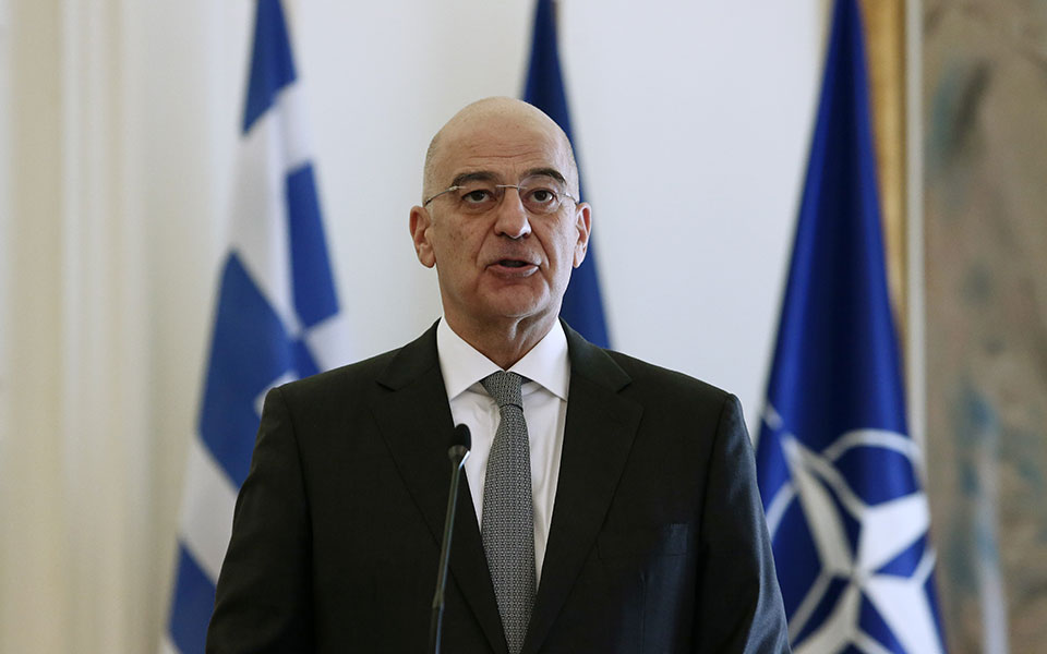 στο-μαυροβούνιο-την-τρίτη-ο-νίκος-δένδ-561896917