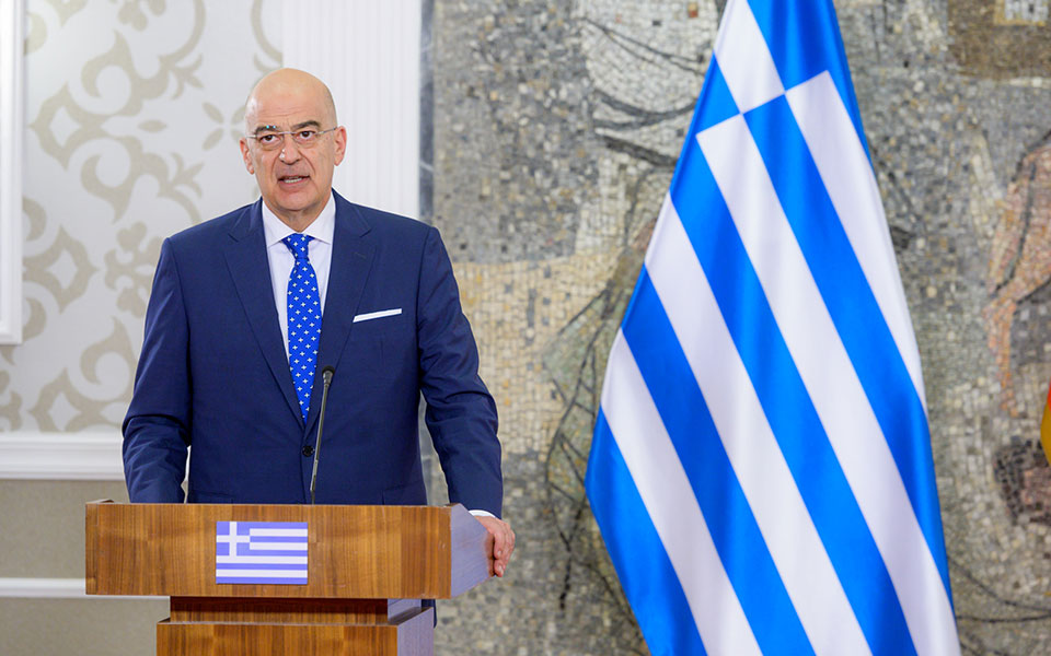 στην-πρίστινα-την-τετάρτη-ο-νίκος-δένδ-561898867