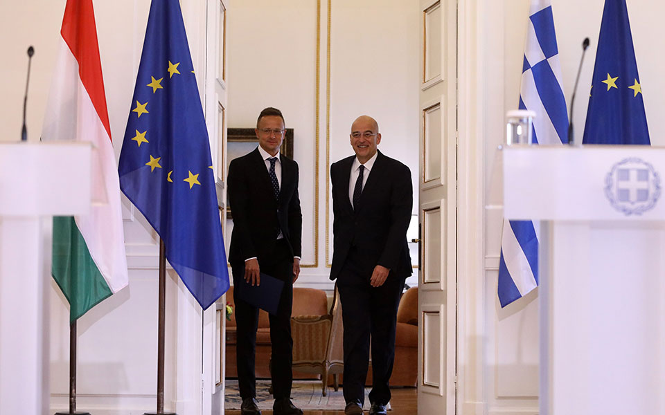 δένδιας-θα-συνεχίσουμε-να-απαντάμε-στ-561921889