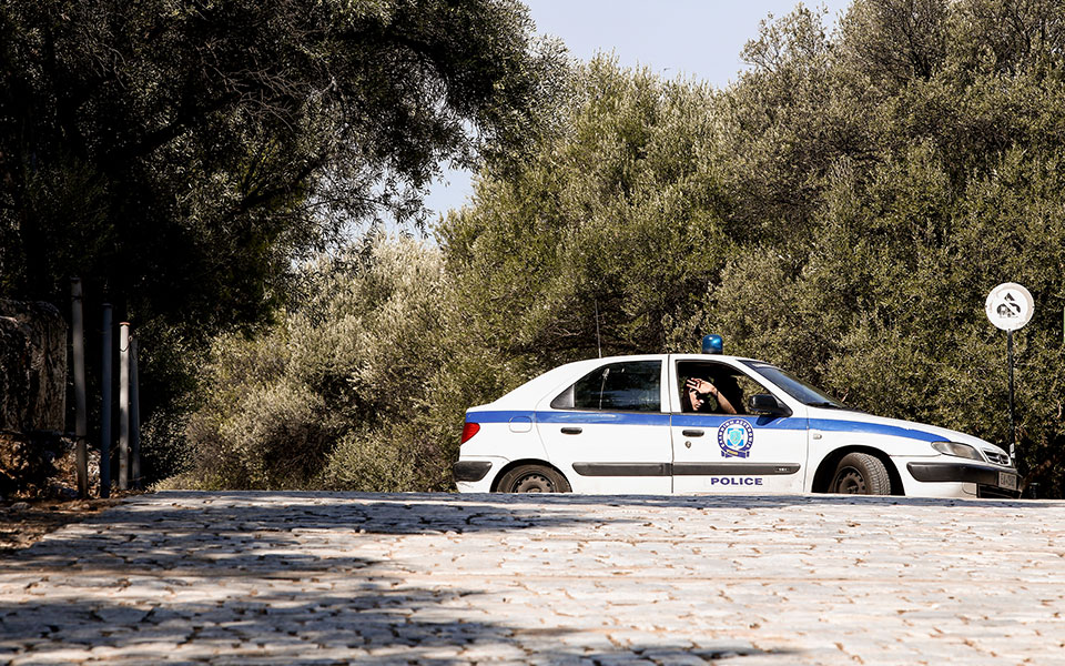 αλεξανδρούπολη-χειροπέδες-σε-τέσσερ-561919885