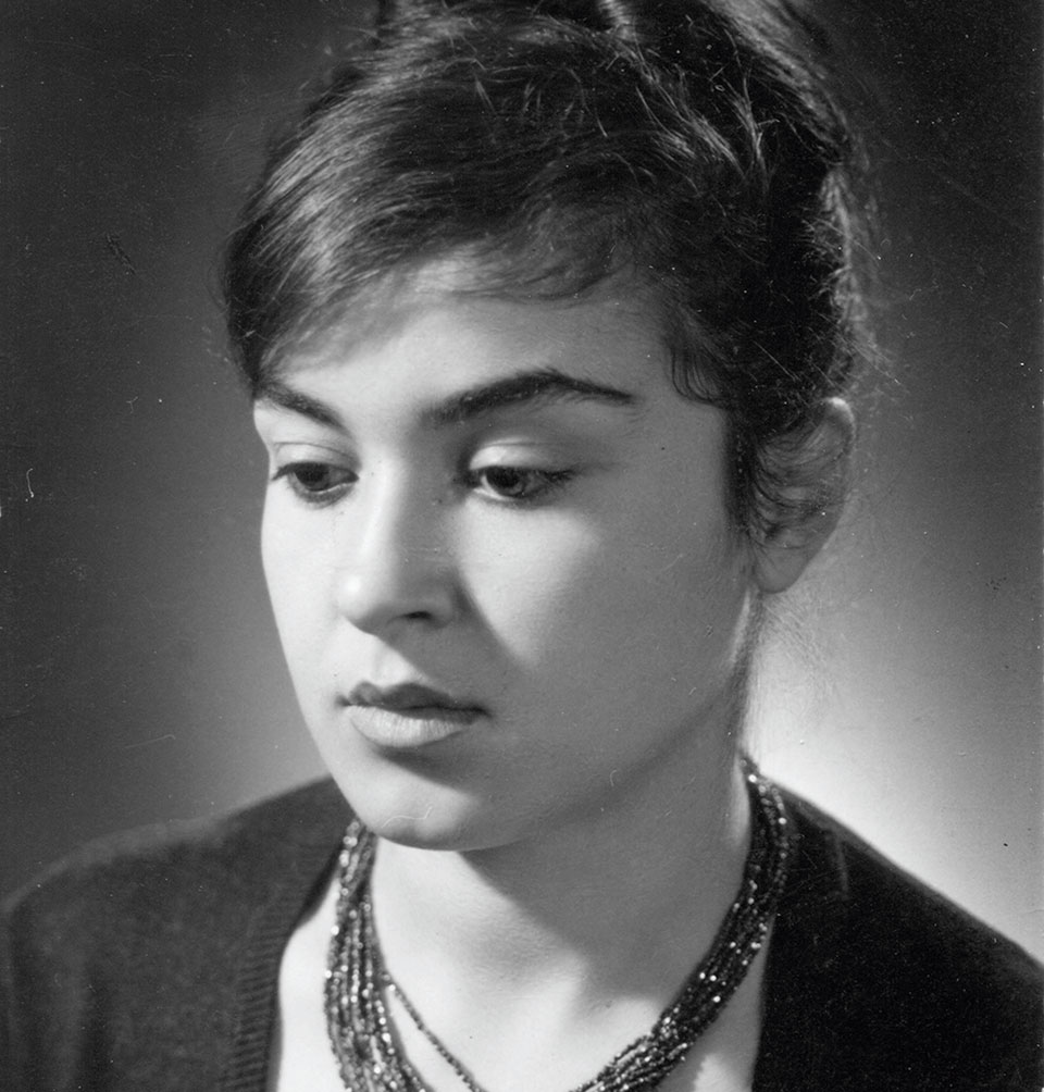 Μαρίνα Λαμπράκη-Πλάκα: Φτιαγμένη από «μέταλλο» και από χώμα-2