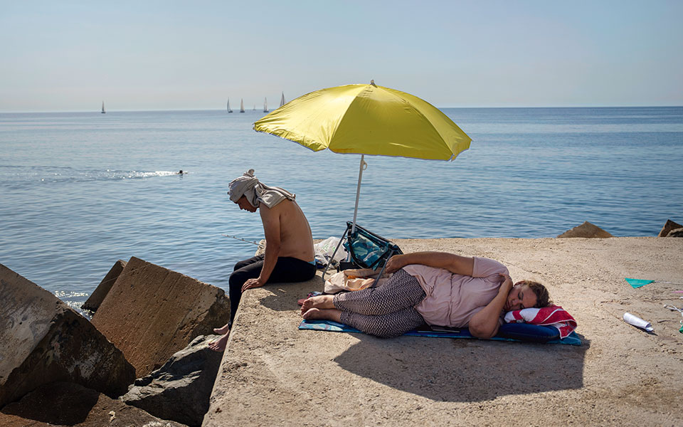 πρώιμος-καύσωνας-σε-γαλλία-ισπανία-κα-561913372