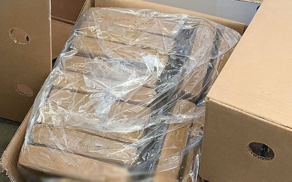 θεσσαλονίκη-τα-άγνωστα-φορτία-με-τους-4-561923137