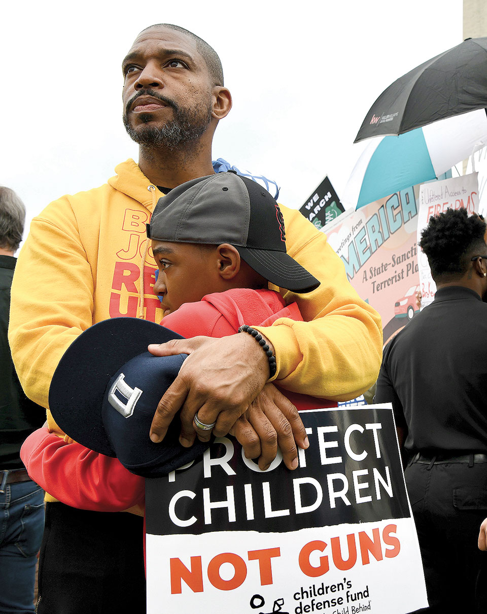 Οπλοκατοχή: Σε αντίθετες κατευθύνσεις η πολιτική των ΗΠΑ-1