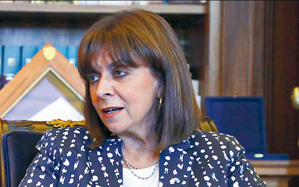 συρρίκνωση-των-ανθρωπίνων-δικαιωμάτ-561930487