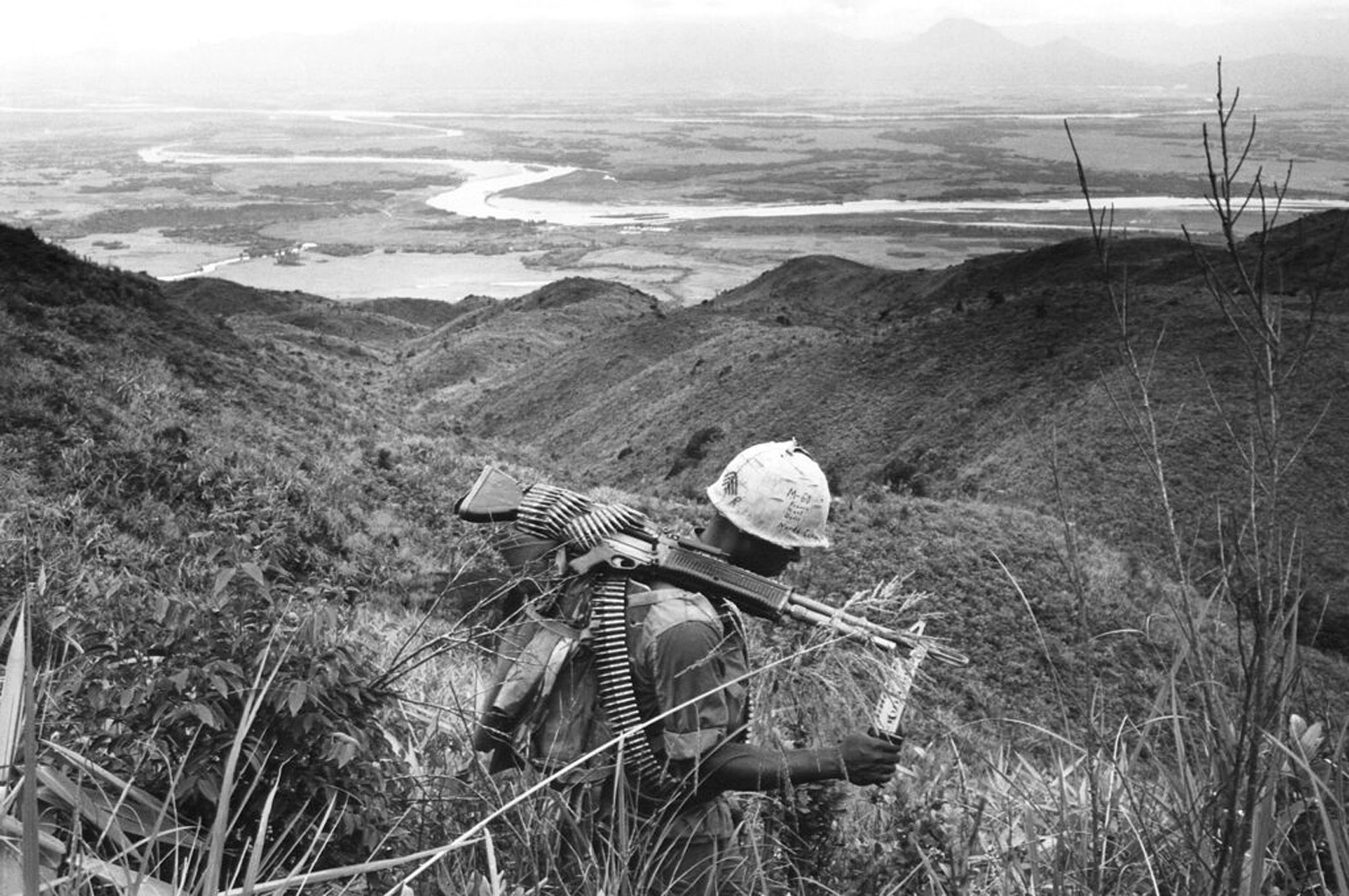 ο-παράξενος-και-λίγο-αστείος-πόλεμος-τ-561894472