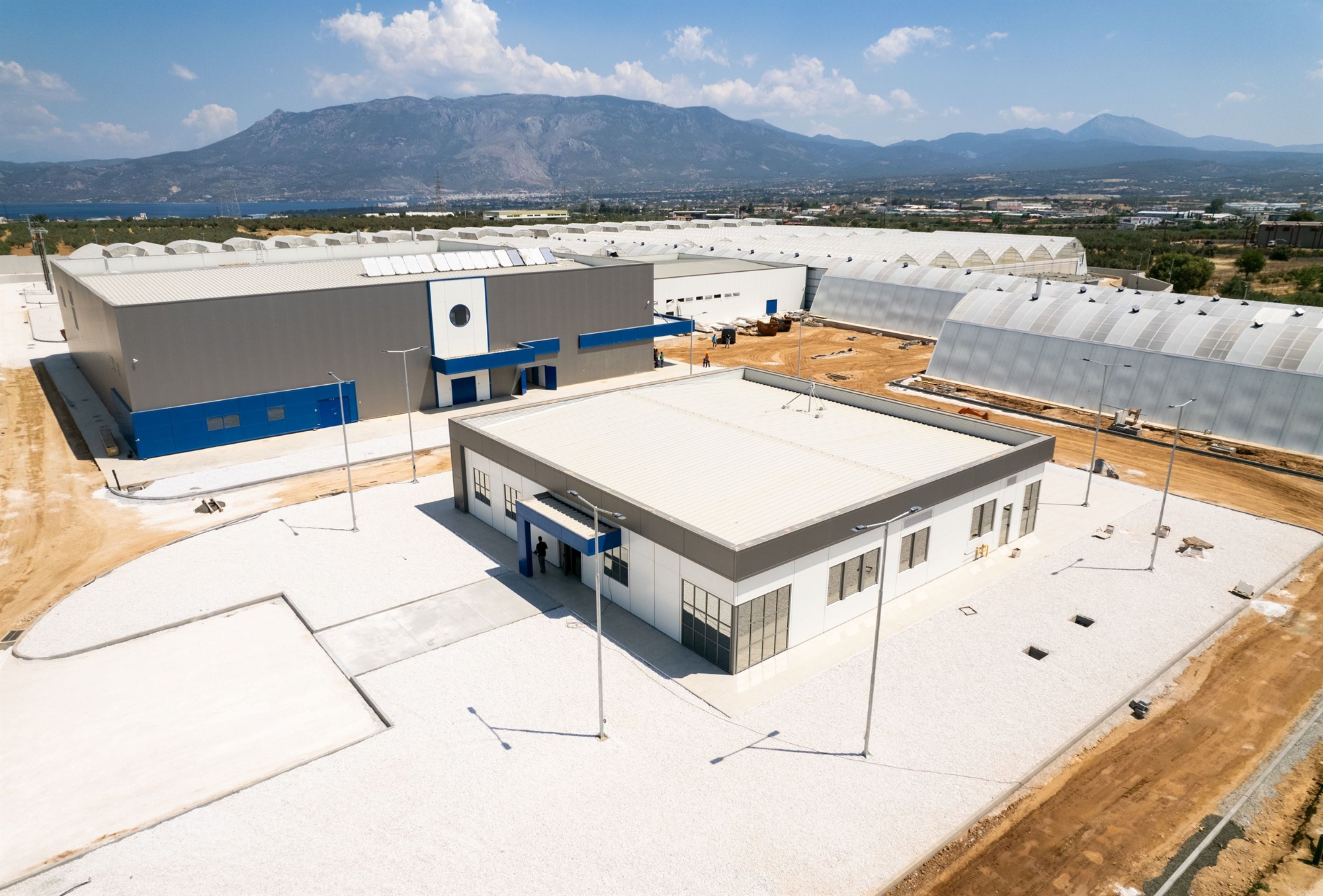 ανοίγει-η-πρώτη-μονάδα-φαρμακευτικής-561897832