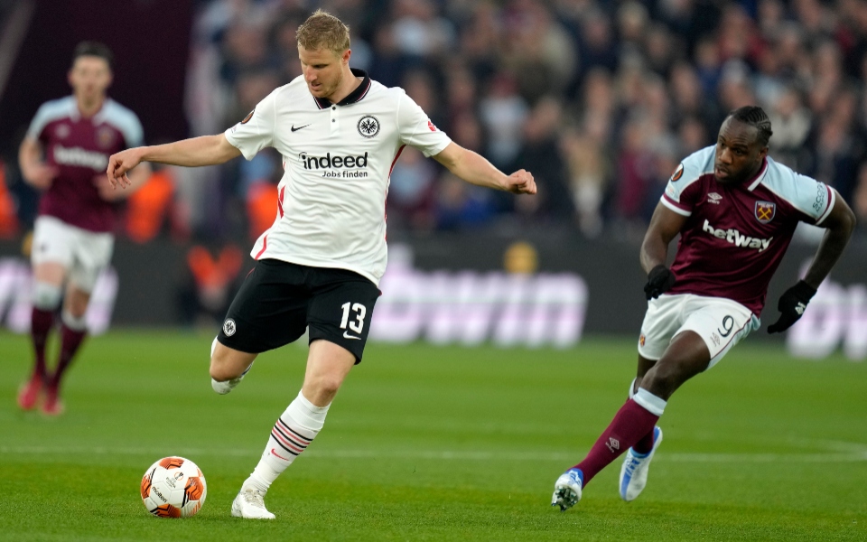 παίκτης-της-άιντραχτ-φρανκφούρτης-στ-561924034