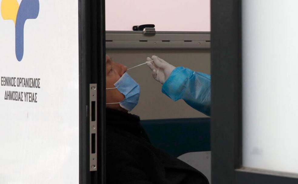 κορωνοϊός-αυξάνονται-τα-κρούσματα-τω-561890623