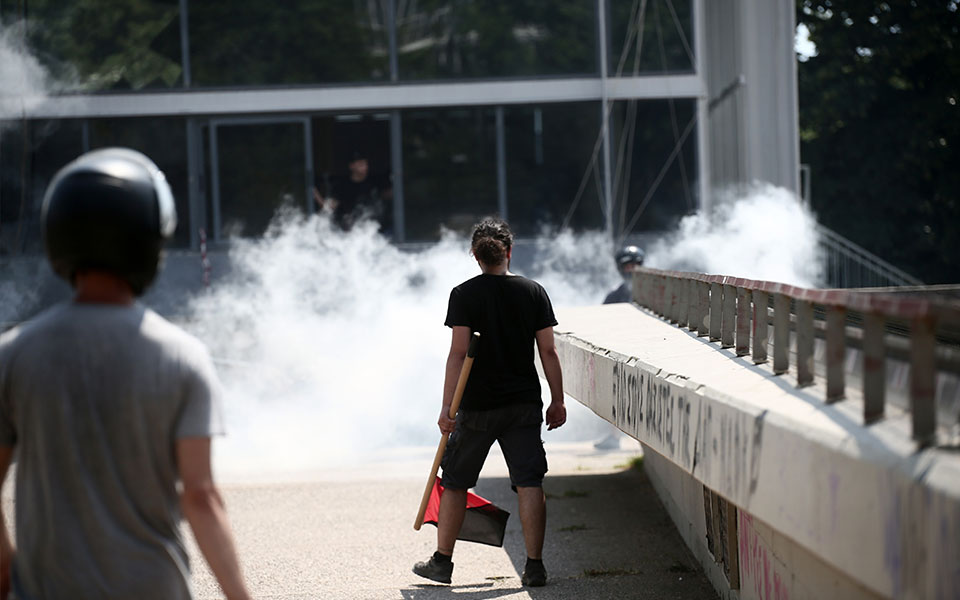 θεσσαλονίκη-στο-αυτόφωρο-οι-δύο-συλλη-561892138