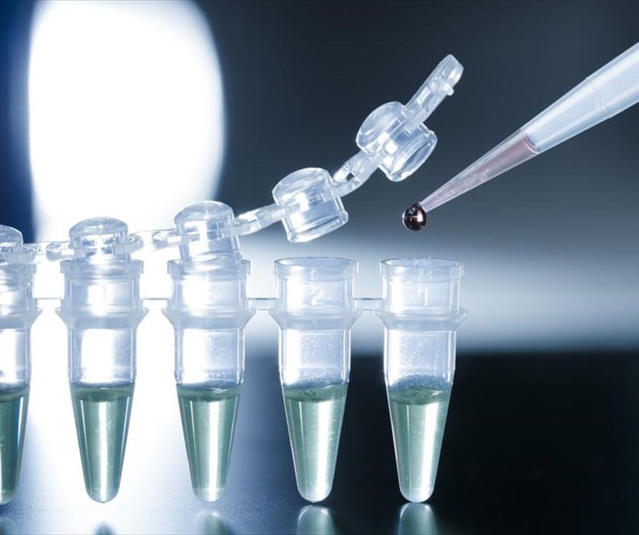 βλαστοκύτταρα-εναντίον-οστεοαρθρίτι-561901363