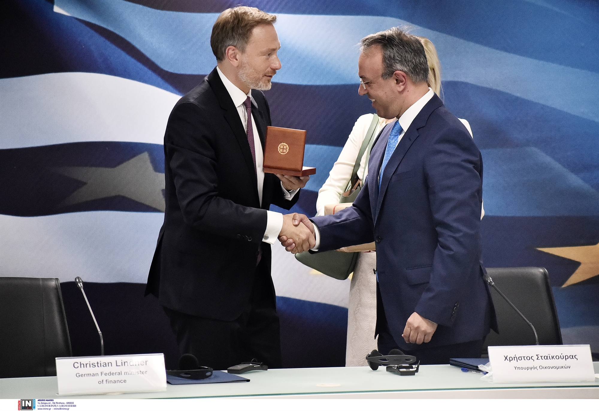 γερμανικό-ναι-σε-έξοδο-της-ελλάδας-α-561909448