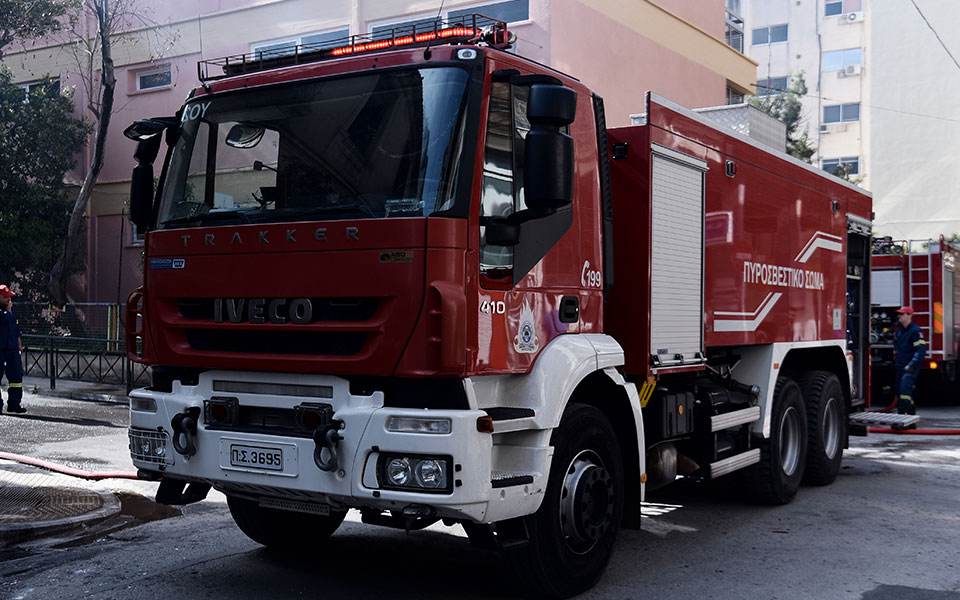 φωτιά-τώρα-στο-σχιστό-κοντά-σε-κατοικη-561888373