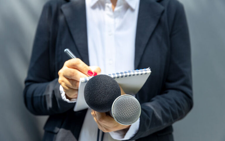 χαμηλά-η-εμπιστοσύνη-στα-μέσα-μαζικής-561911929