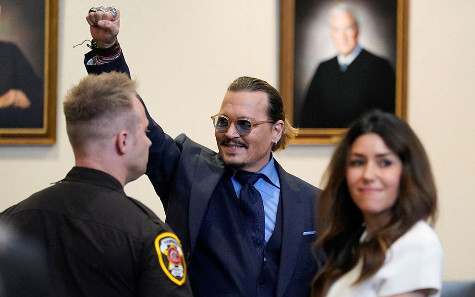 τζόνι-ντεπ-άμπερ-χερντ-η-επόμενη-μέρ-561889870