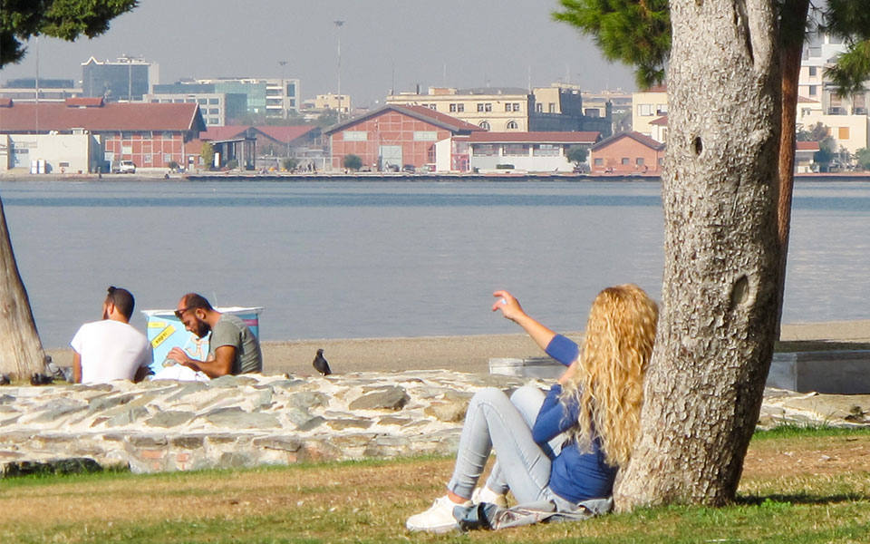 καιρός-αίθριος-με-πρόσκαιρες-νεφώσει-561887803