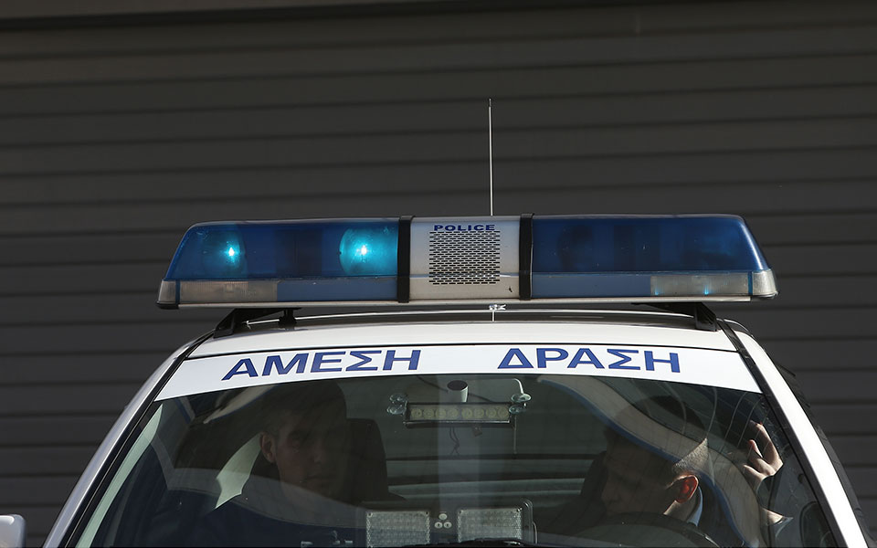 θεσσαλονίκη-χειροπέδες-σε-28χρονο-που-ε-561900142