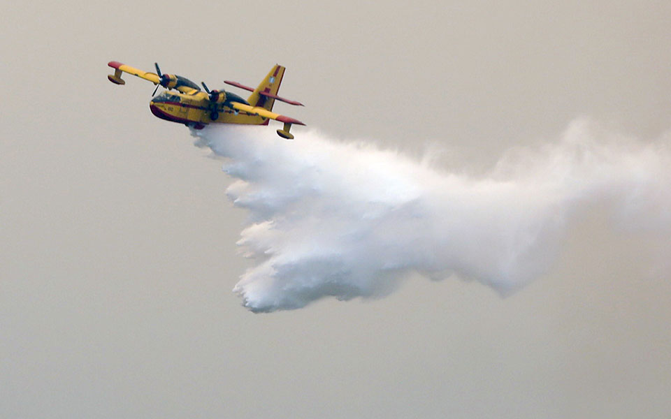 φωτιά-στην-άνω-γλυφάδα-εντολή-για-εκκέ-561895216