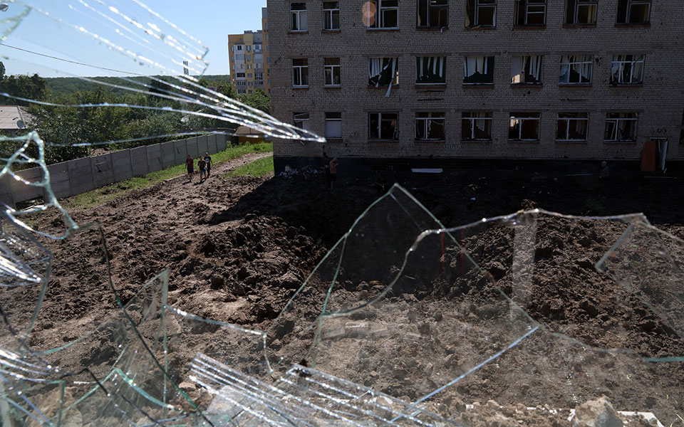 ουκρανία-τέσσερις-νεκροί-και-19-τραυματ-561929608