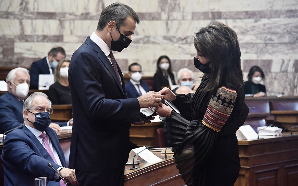 ελλάδα-2021-στον-πρωθυπουργό-το-απολογ-561920401