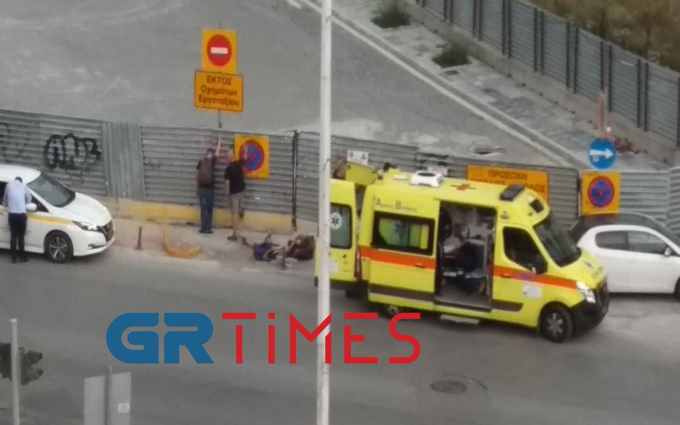 θεσσαλονίκη-λαμαρίνα-αποκολλήθηκε-α-561925108