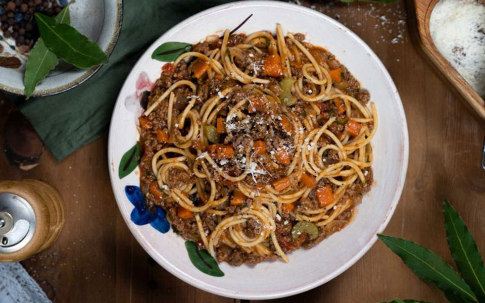 μακαρόνια-με-κιμά-μπολονέζ-βίντεο-561918685