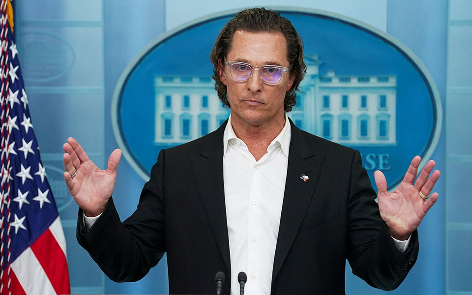 στον-λευκό-οίκο-ο-μάθιου-μακόναχι-συ-561899125