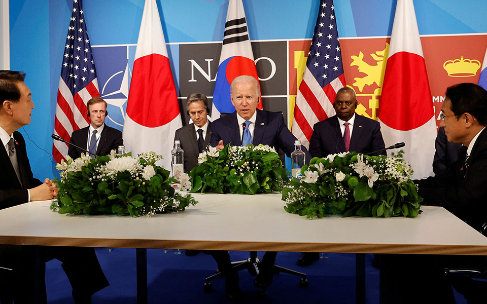 new-york-times-η-ανάδυση-ενός-πιο-ισχυρού-νατο-561933136