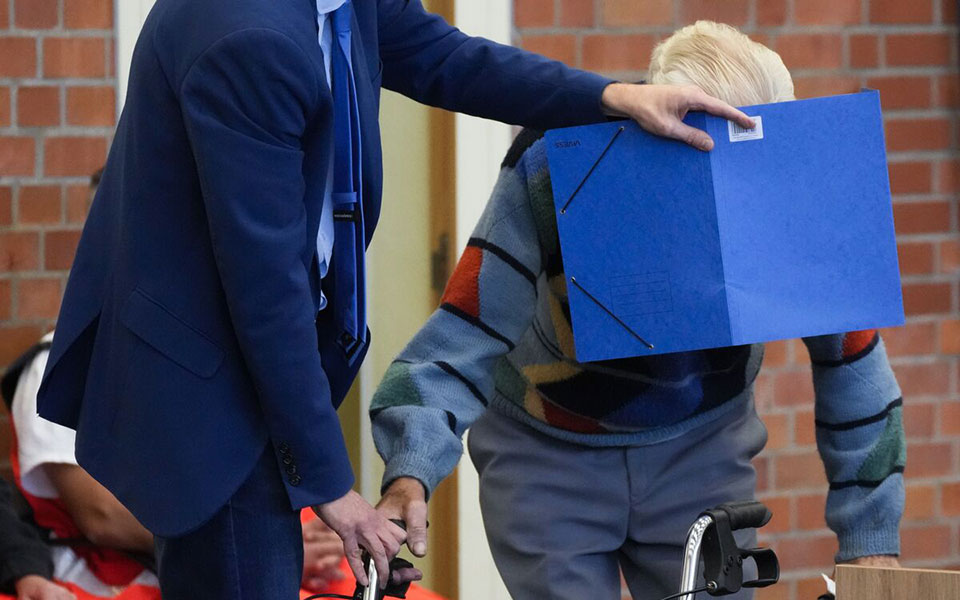 γερμανία-υπεραιωνόβιος-πρώην-φρουρό-561931321