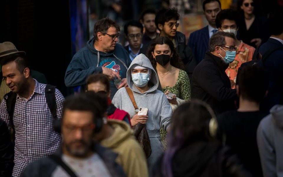 κορωνοϊός-αυξάνονται-τα-κρούσματα-όχ-561918502