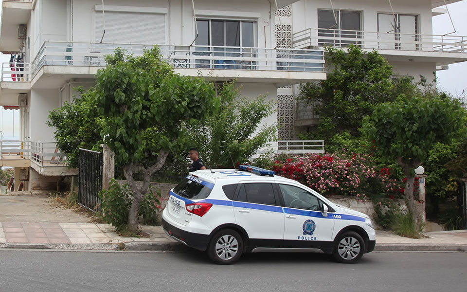 παγκράτι-νεαρή-έπεσε-από-μπαλκόνι-πολ-561919747