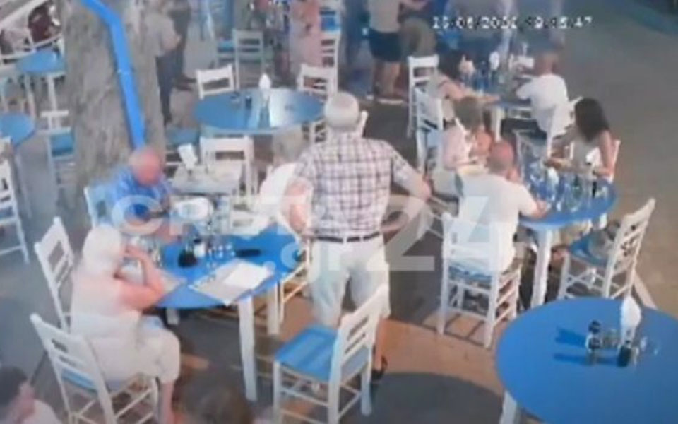 κρήτη-νεαρός-έσωσε-πελάτη-ταβέρνας-πο-561930607