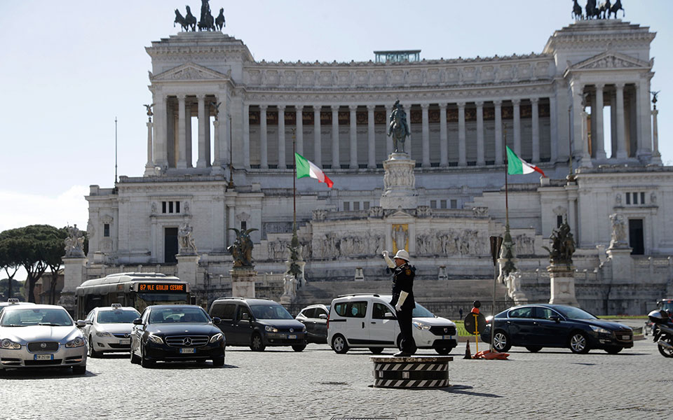 ιταλία-έρευνα-οι-ιταλοί-μειώνουν-την-561896014