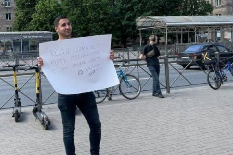 ρωσία-συνελήφθη-ακτιβιστής-διότι-είχ-561922327