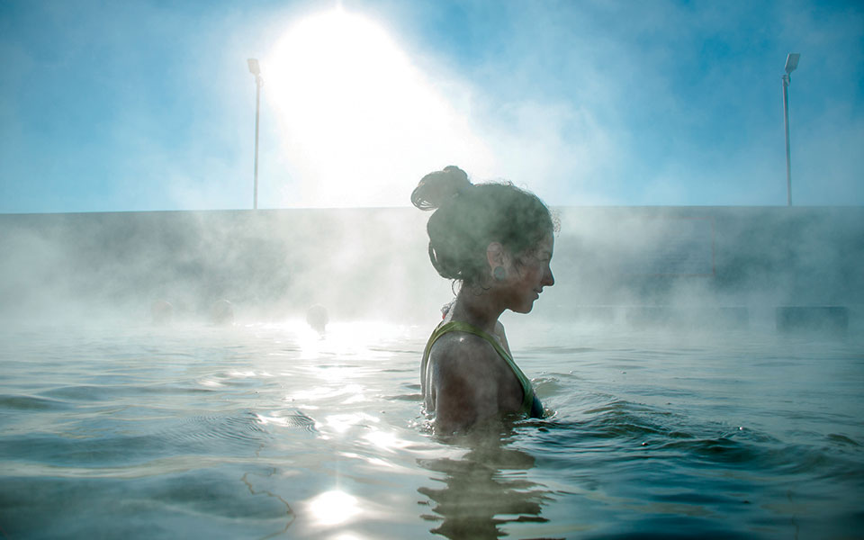 θερμά-λουτρά-και-σάουνες-είναι-ευεργε-561908191