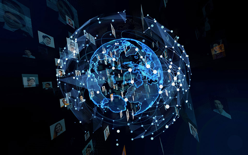 τα-social-media-και-η-νέα-εποχή-της-διπλωματίας-561912214