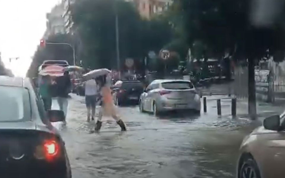 καταιγίδα-και-χαλάζι-στη-θεσσαλονίκη-561908545