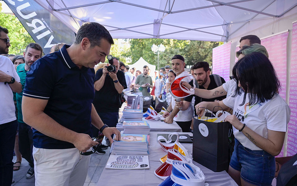 Athens Pride: Στο Σύνταγμα ο Αλέξης Τσίπρας (εικόνες)-1
