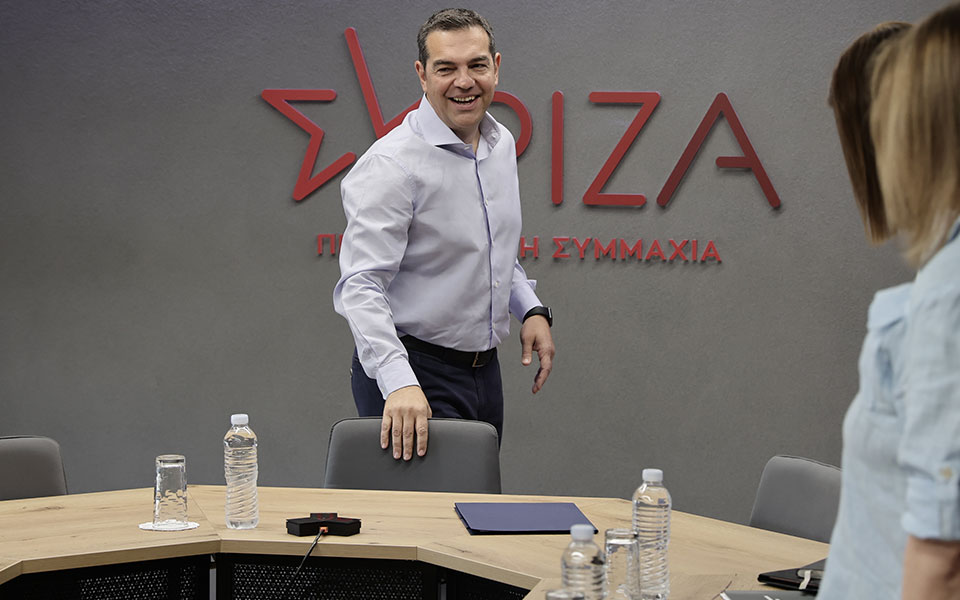 παγκόσμια-ημέρα-προσφύγων-στεκόμαστ-561918418